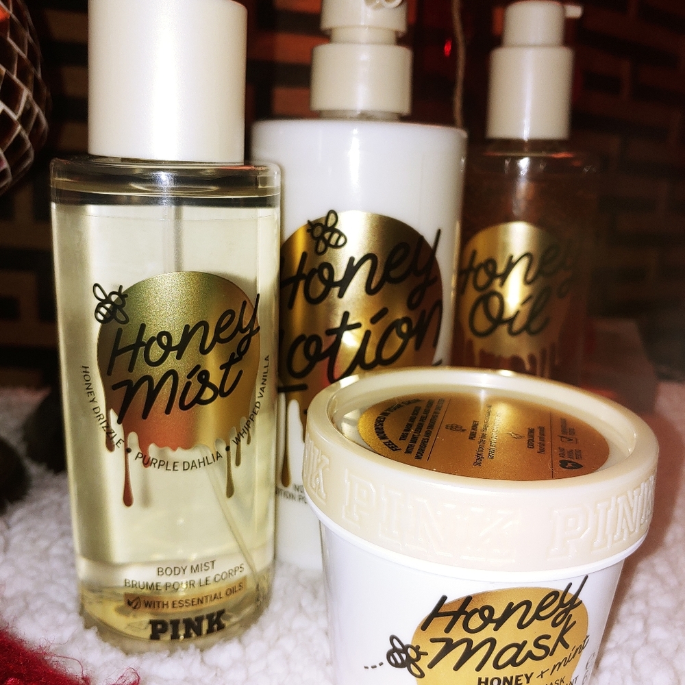 FALL SALE🍂🍁 VS Honey Body Bundle - Picture 3 of 10